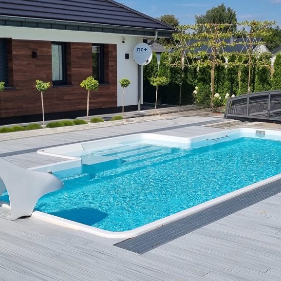 Swimming pools & Garden pool - Poolsfactory